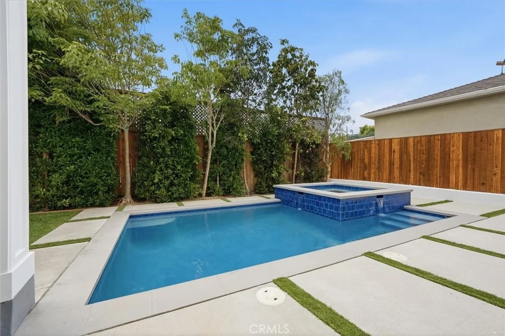Photo of 2126 Havemeyer Lane