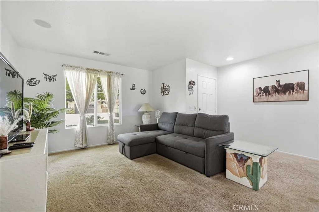 Photo of 43646 Rialto