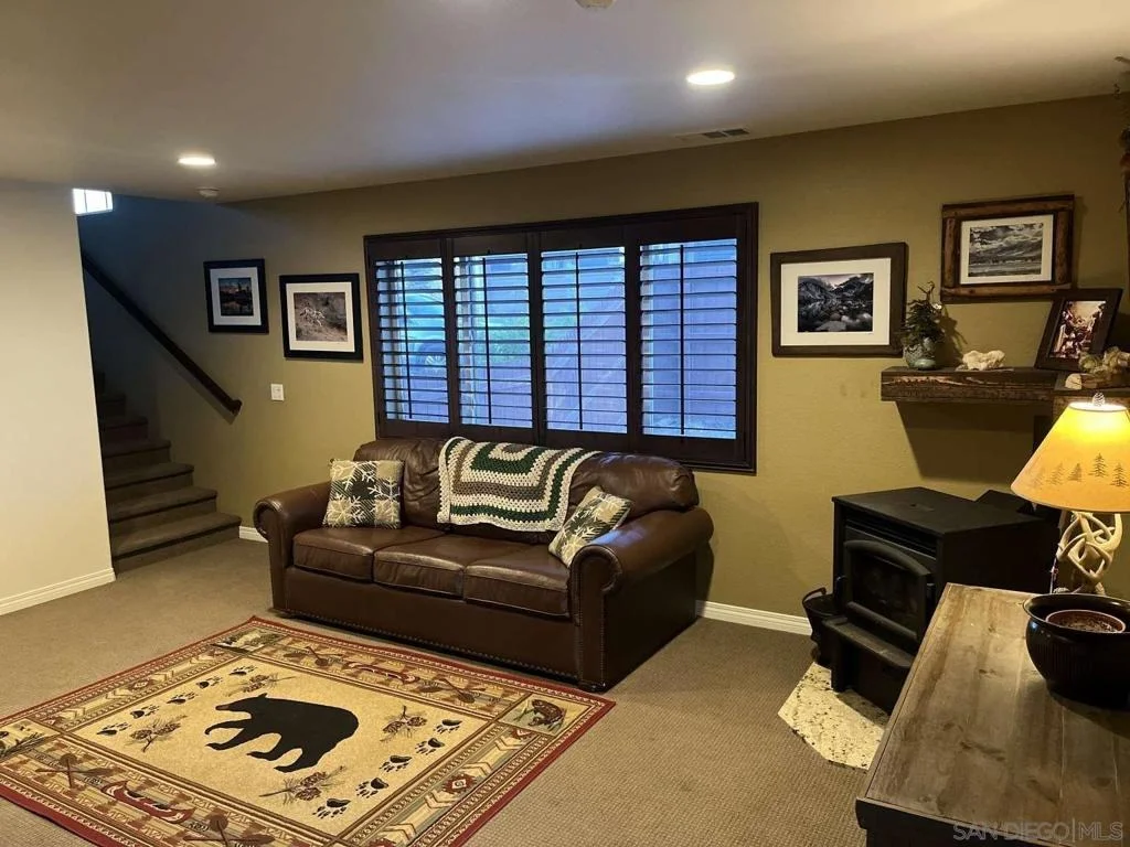 Photo of 231 Maple Ridge Dr