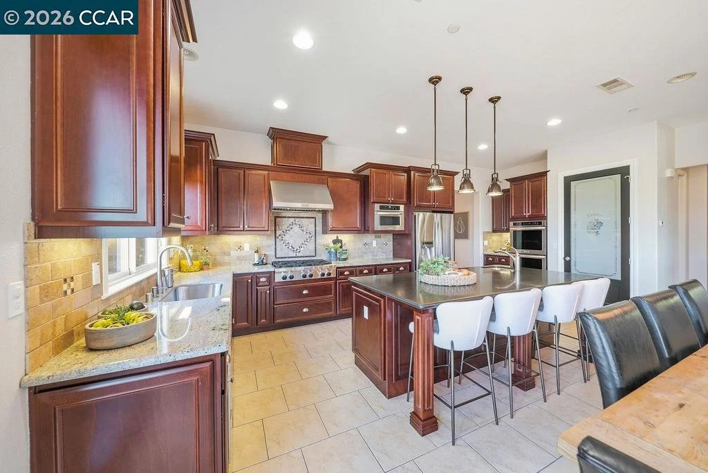 Photo of 24 Promontory Place