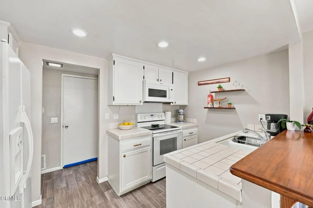 Photo of 406 Chapala Drive