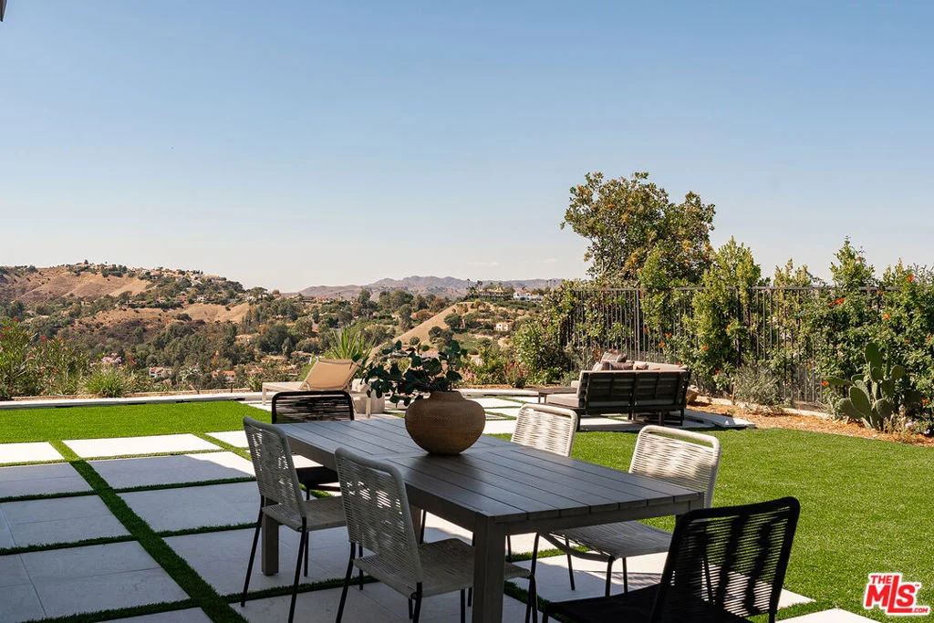 Photo of 23935 Park Belmonte