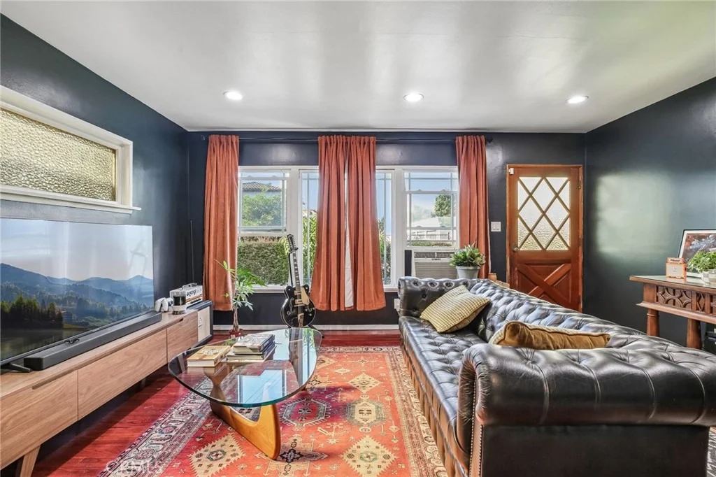 Photo of 8558 Park