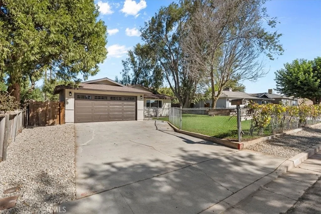 Photo of 49518 Michael Avenue