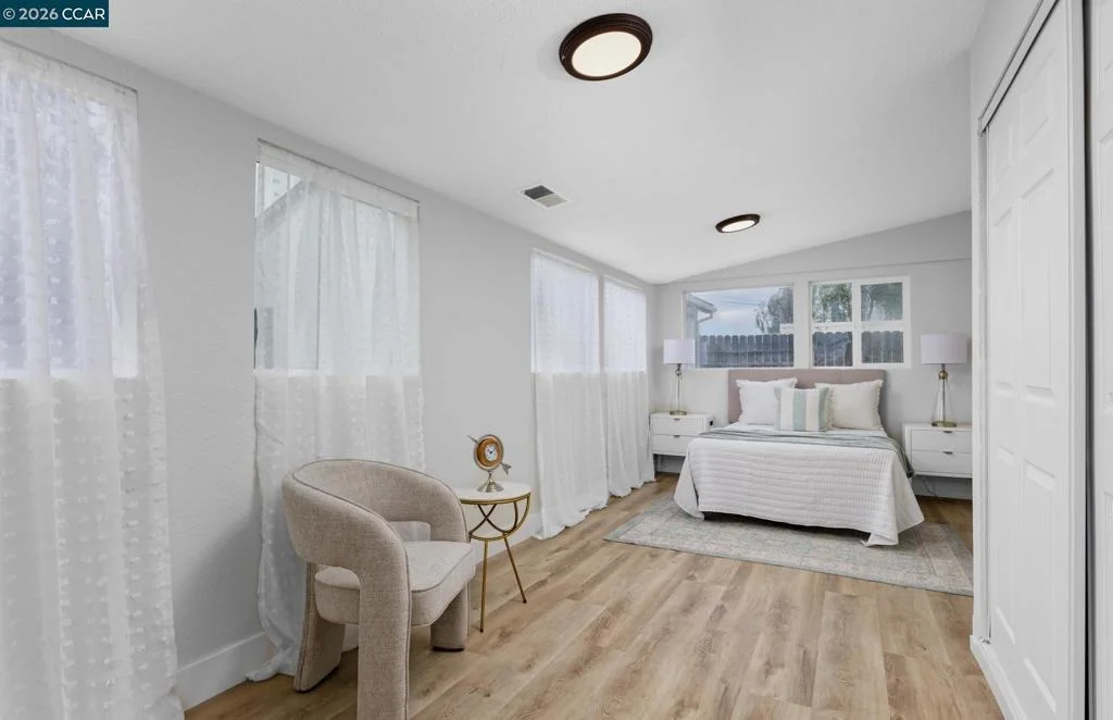 Photo of 103 Cataline Ave