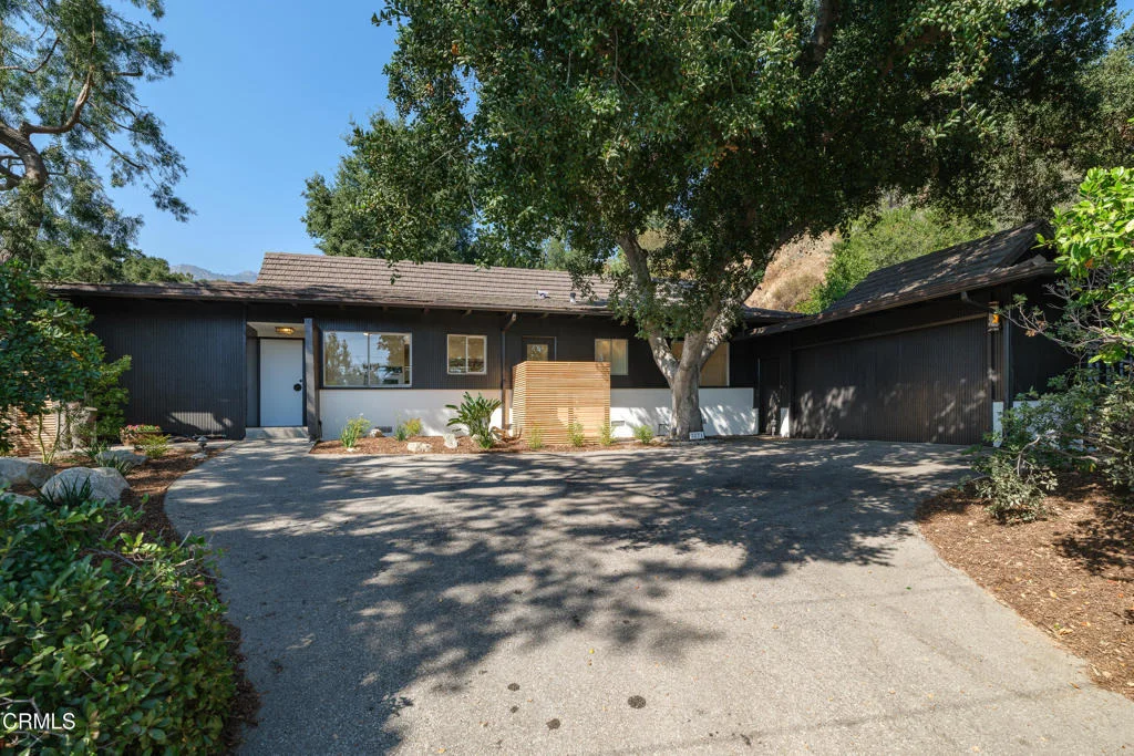 Photo of 3271 New York Drive
