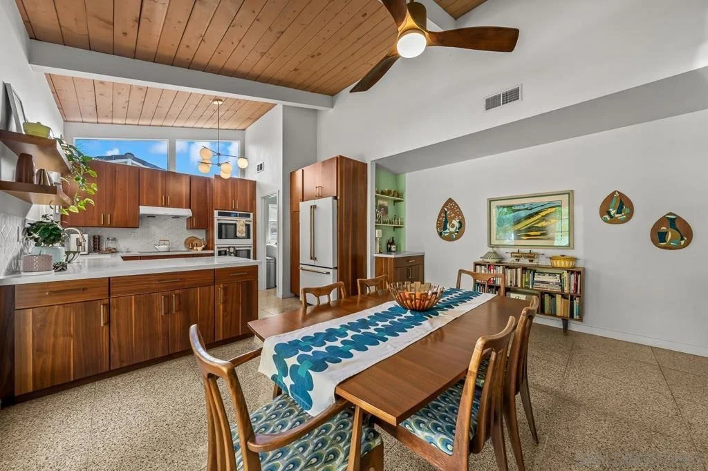 Photo of 2208 Sunset Drive