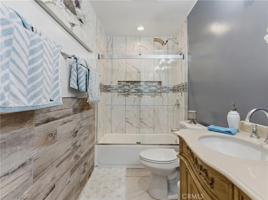 Photo of 22418 Neptune Avenue