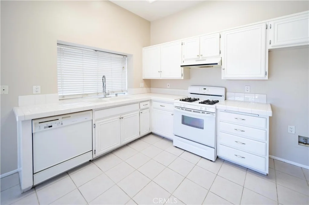 Photo of 28775 Bridge Water Lane