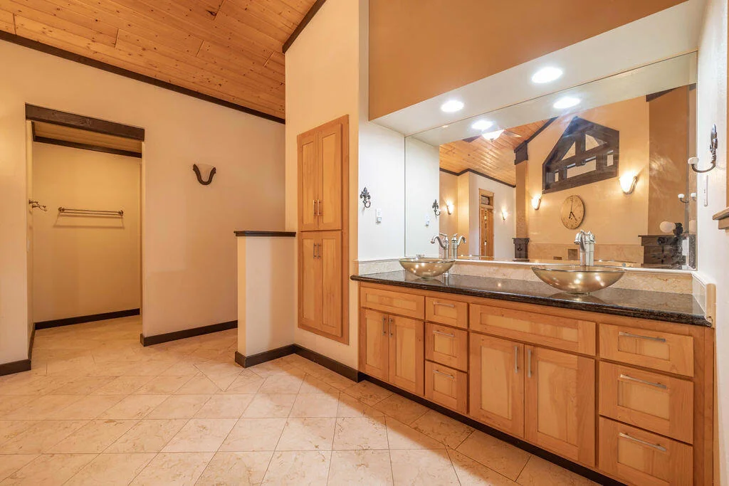 Photo of 661 Cedar Glen Drive