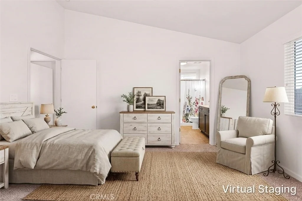 Photo of 2835 N Drake
