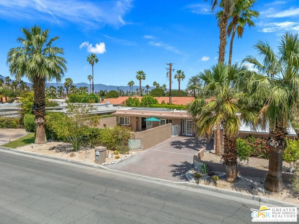 Photo of 73940 Mountain View Avenue