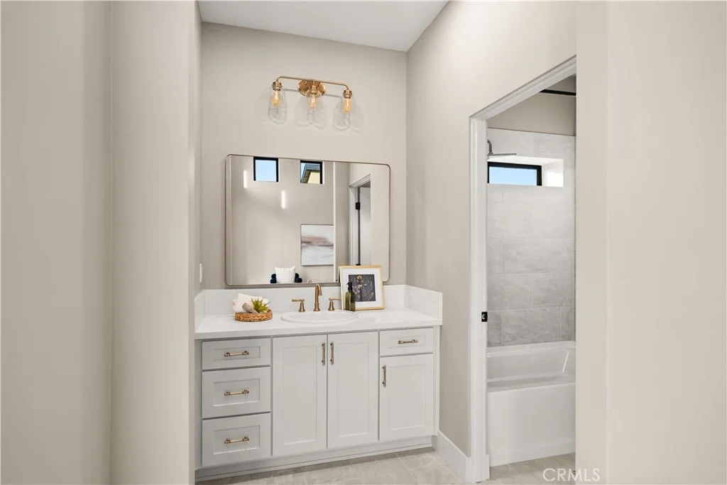 Photo of 5093 Malibu Drive