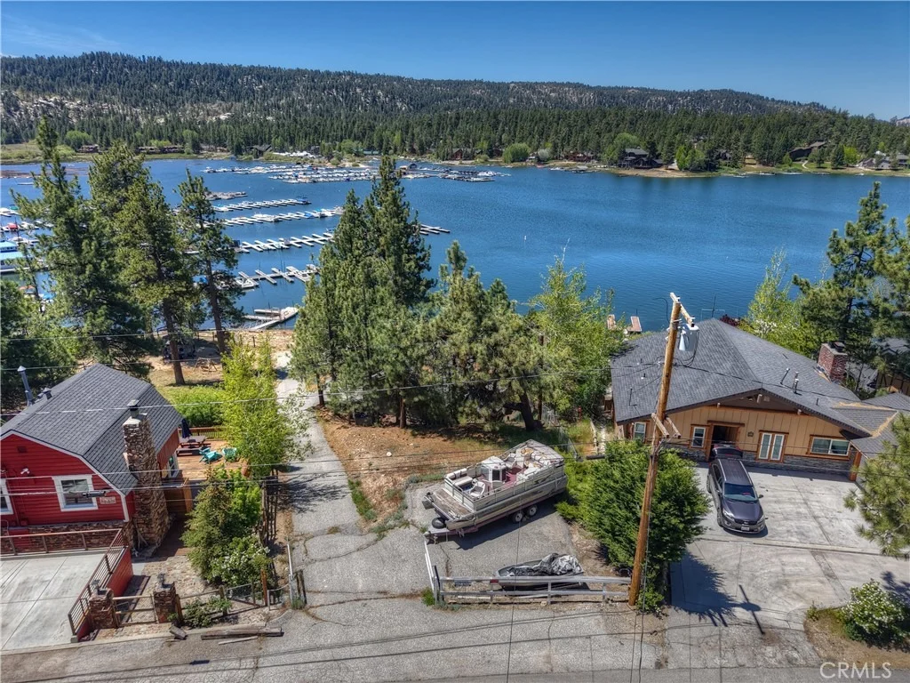 Photo of 39605 Lake