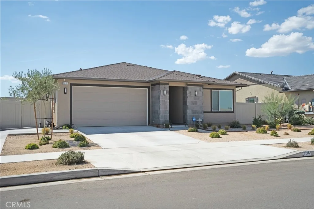 Photo of 3218 Garnet