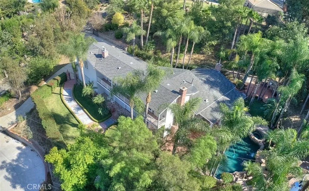 Photo of 115 S Eucalyptus Drive