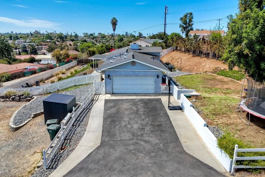 Photo of 129 Avalon Dr