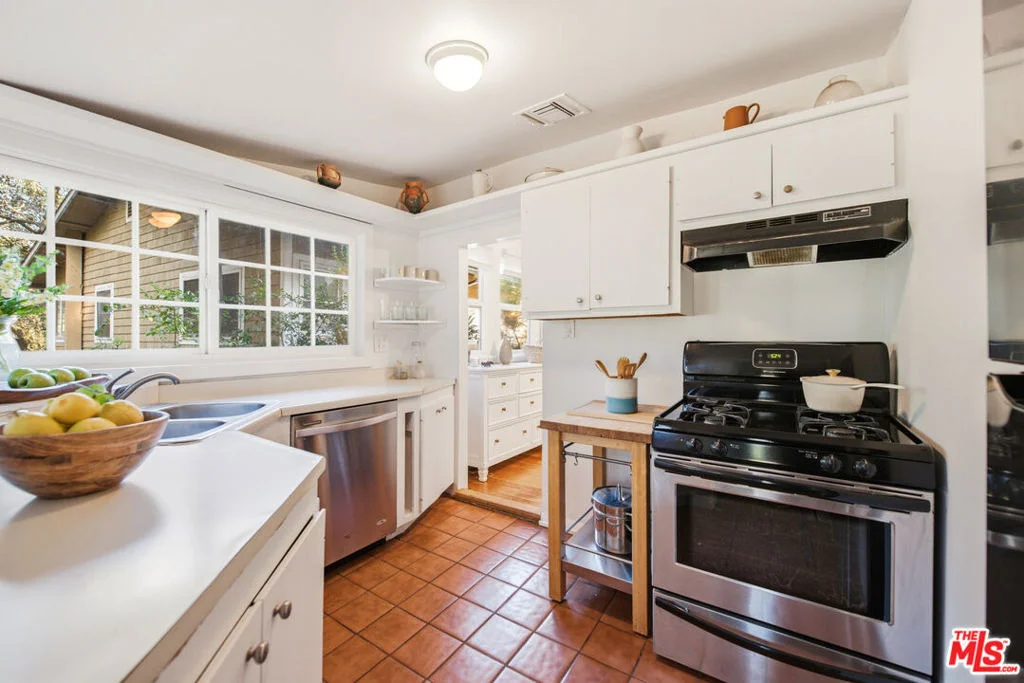 Photo of 21849 Canon Drive