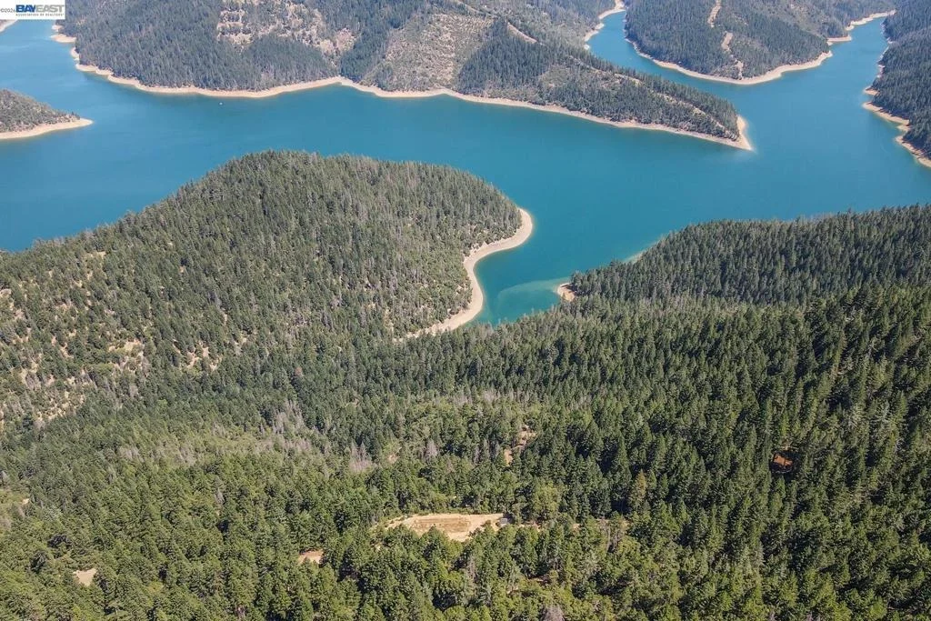 Photo of 190 Moore Gulch
