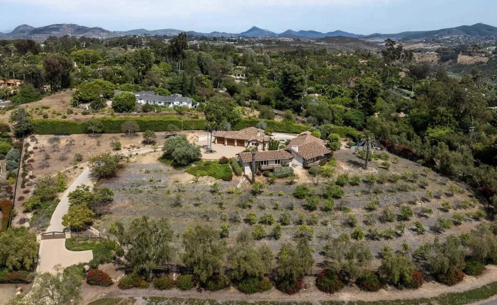 Photo of 6858 Las Colinas