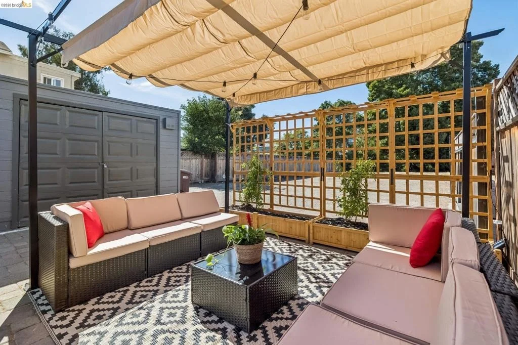 Photo of 3435 Dimond Ave