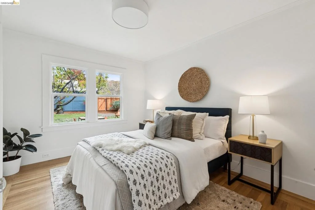 Photo of 1117 The Alameda