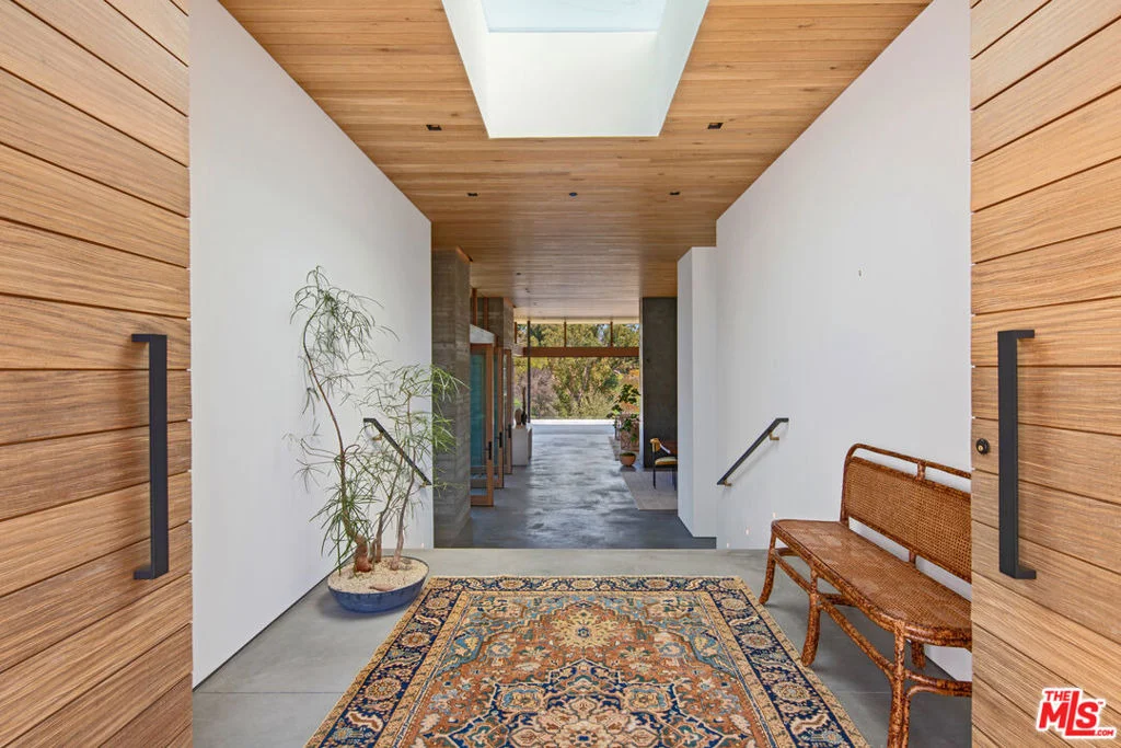 Photo of 6708 Wildlife Road