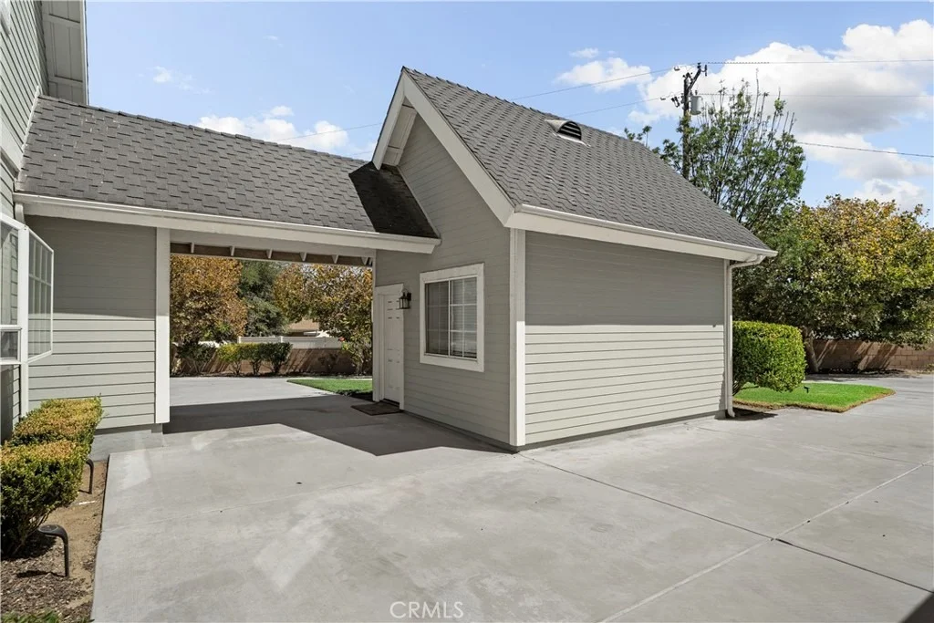 Photo of 26983 Pilgrim Road