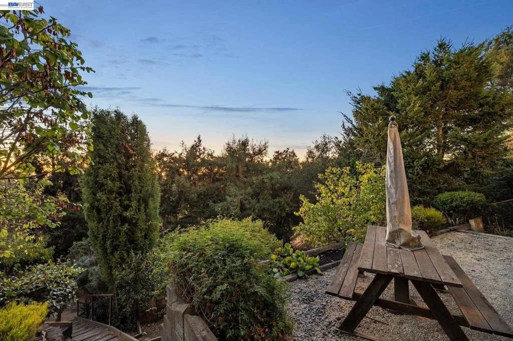 Photo of 5624 Greenridge Rd