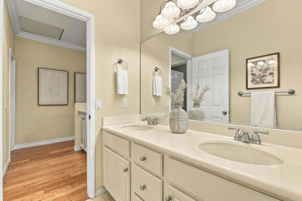 Photo of 626 Compass Court