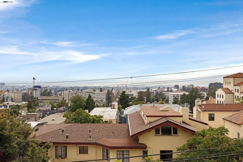 Photo of Unit 306 at 2 Panoramic Way