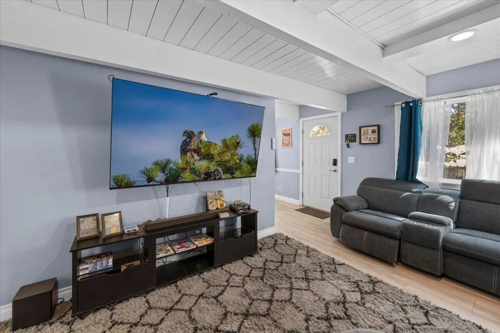 Photo of 800 Cedar Lane