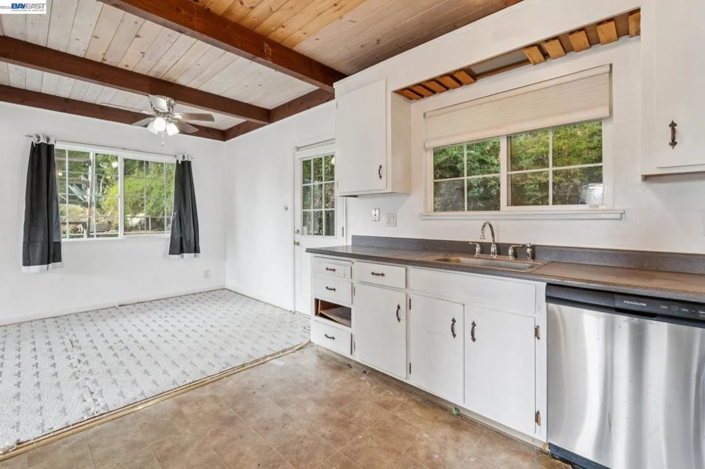 Photo of 6151 Valley View Rd