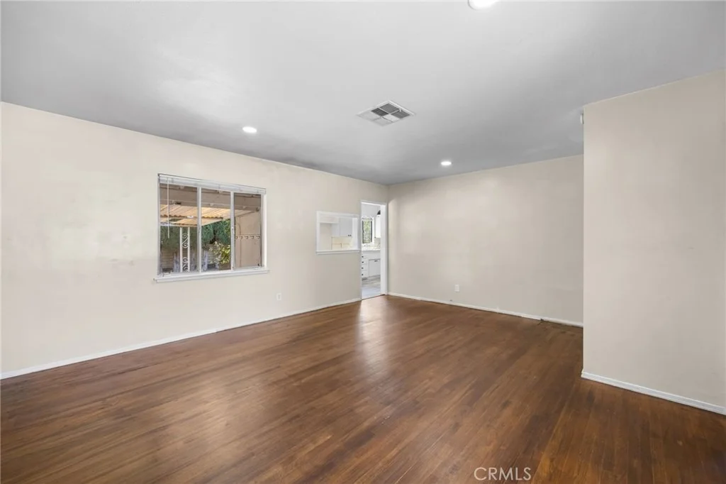 Photo of 380 S Devon