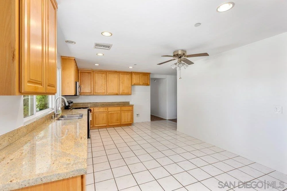 Photo of 411 Leclair