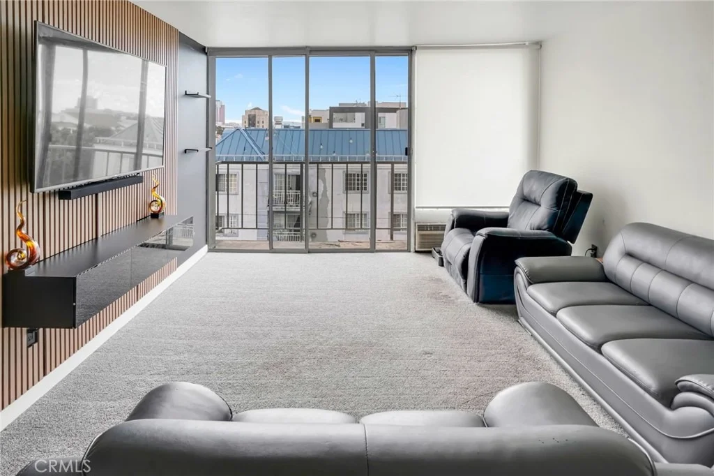 Photo of Unit 607 at 375 Atlantic Avenue