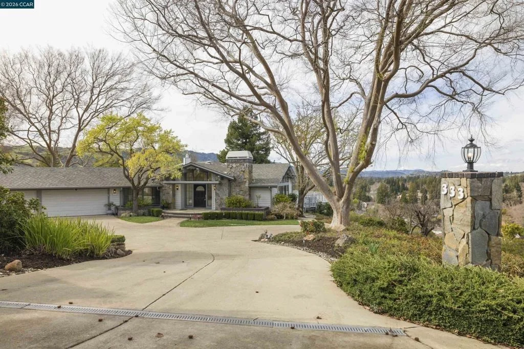 Photo of 333 Merrilee Pl