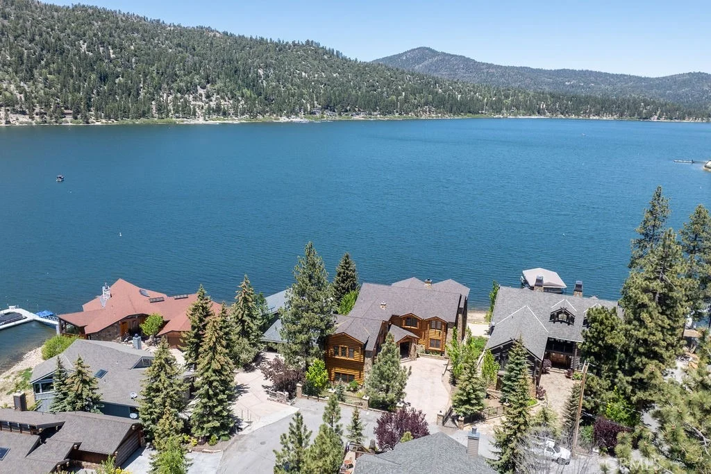 Photo of 659 Cove Drive