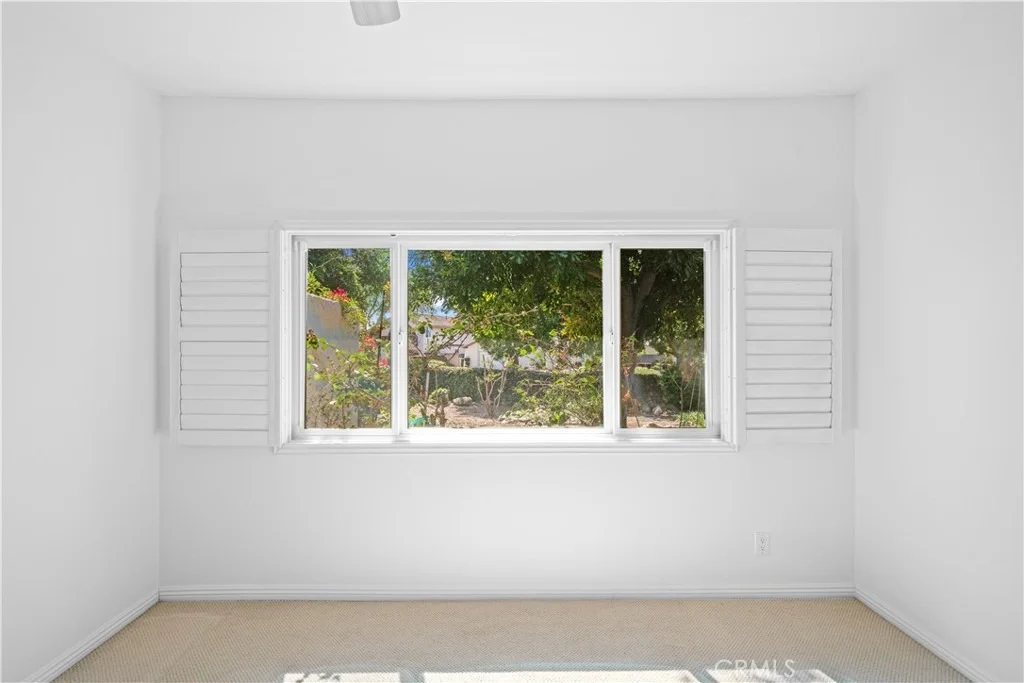 Photo of 1400 Blossom