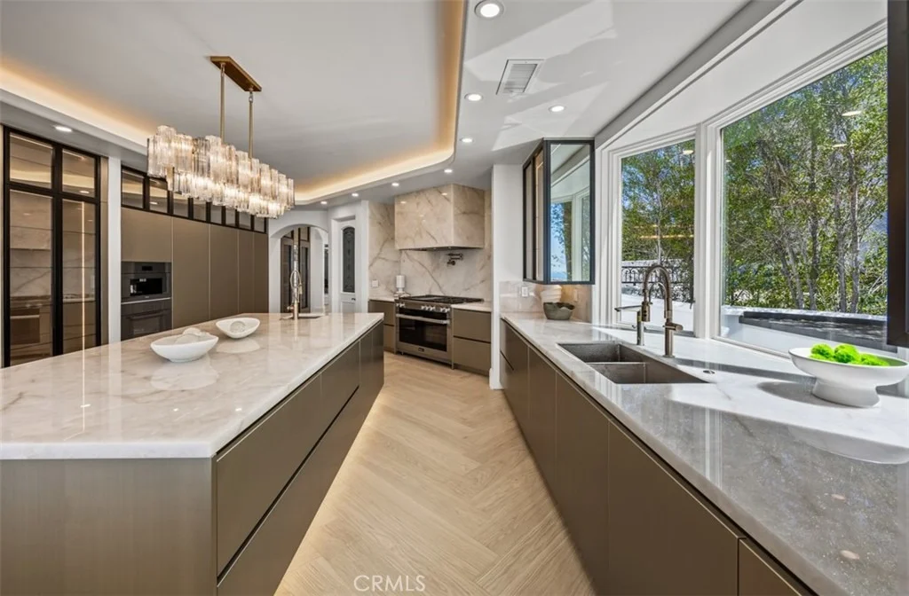 Photo of 5 Sailview