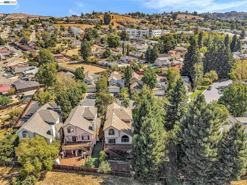 Photo of 23661 Glenbrook Lane