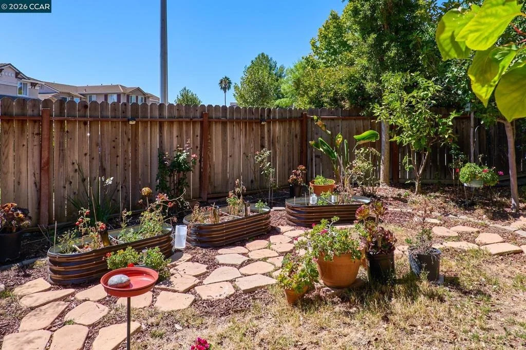 Photo of 1315 Oak Crest Way