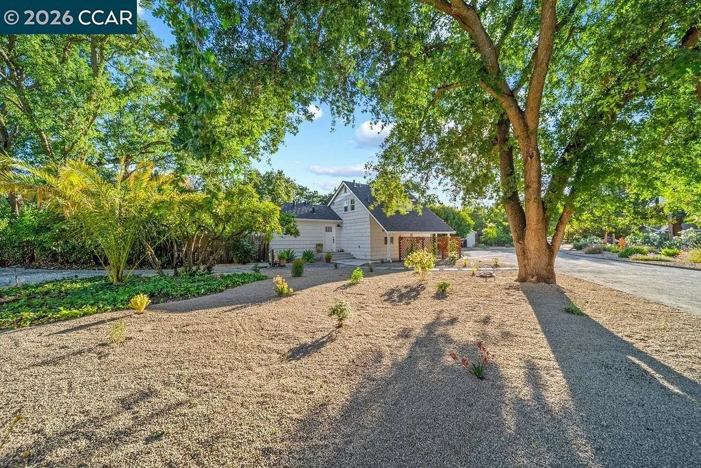 Photo of 1409 Walden Rd