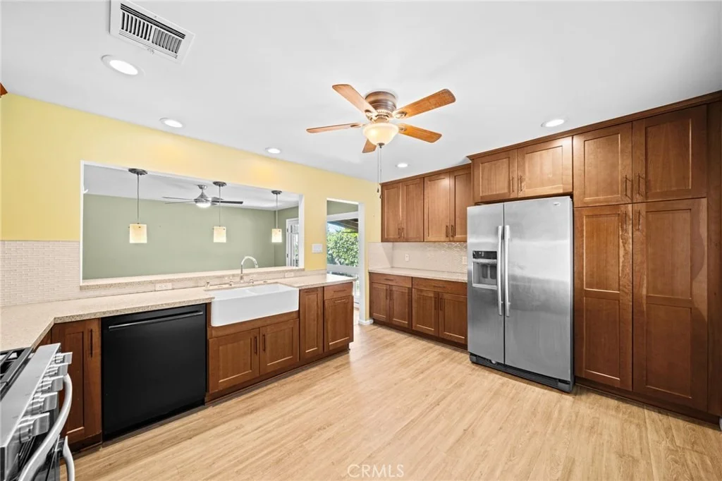 Photo of 5835 Tower Road