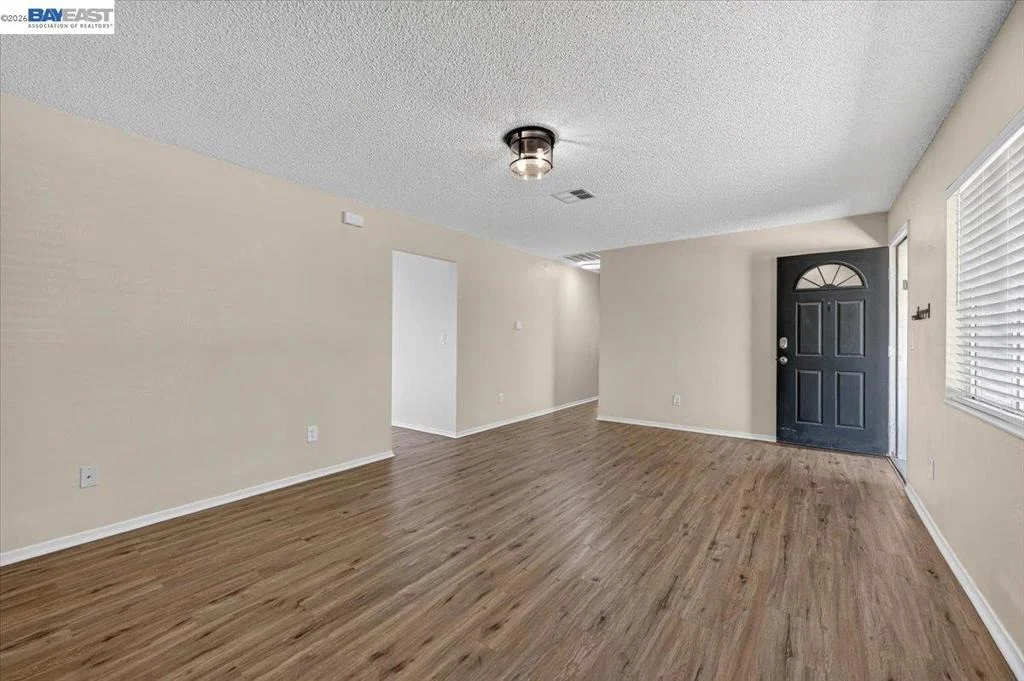 Photo of 2650 Colony Dr