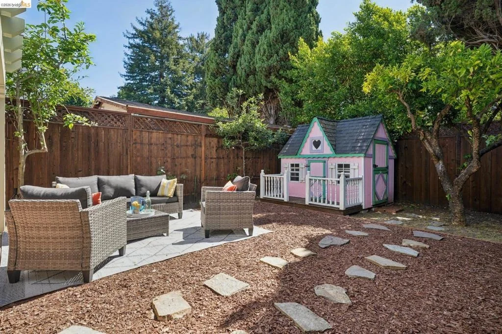 Photo of 957 Lee Ave
