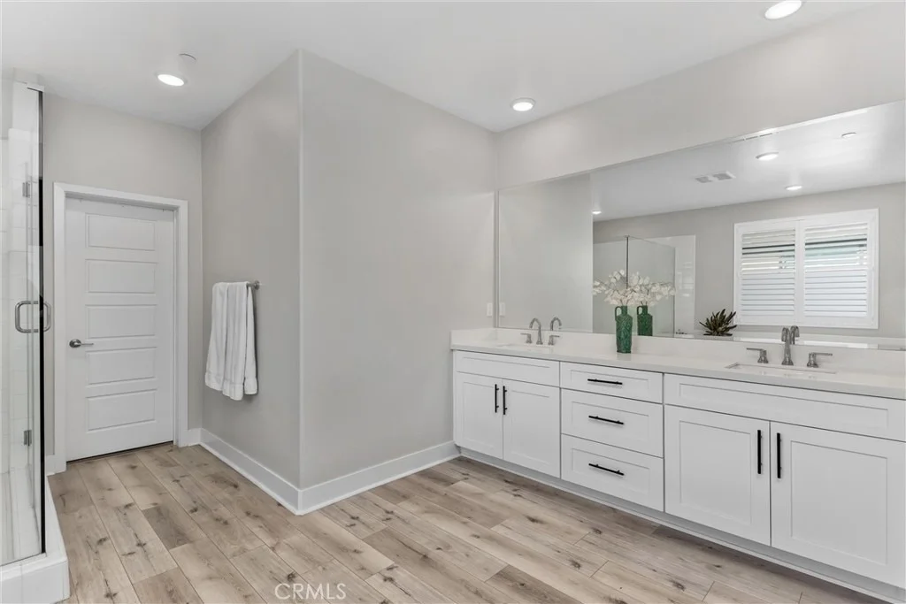 Photo of 1388 Melstone