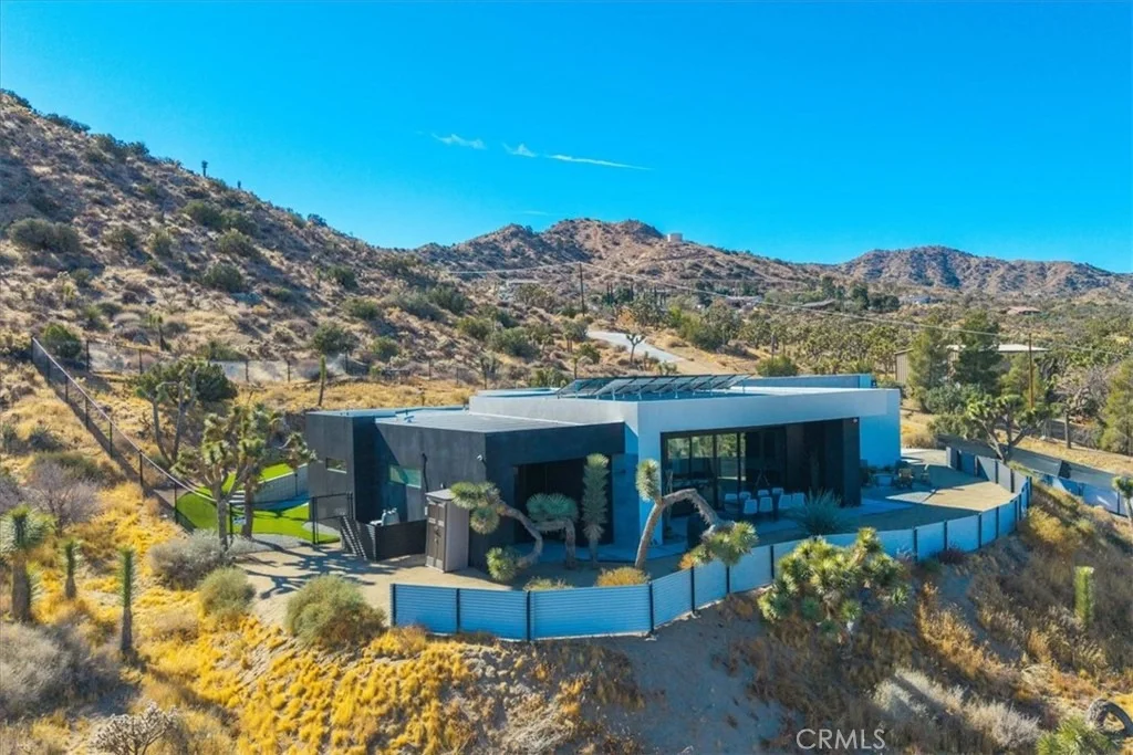 Photo of 8175 Fox Trail