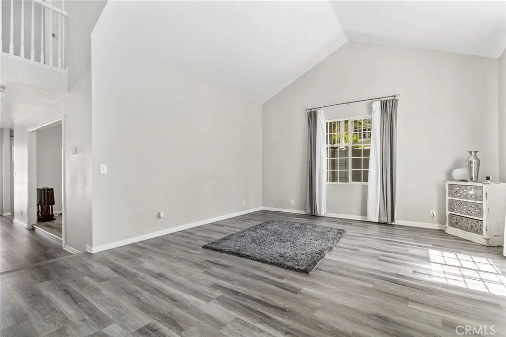 Photo of 22920 Green Pine