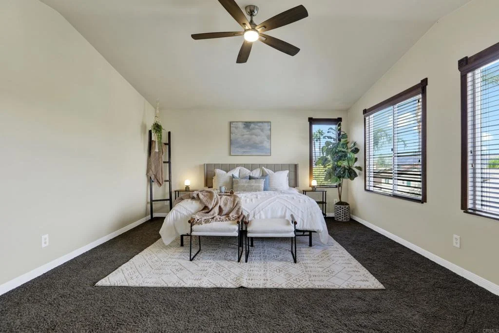 Photo of 40865 Robards Way